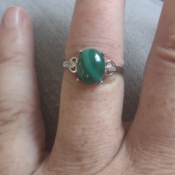 Natural 10mm Malachite Cabochon & 925-Silver Ring (s7) - Picture 6 of 13